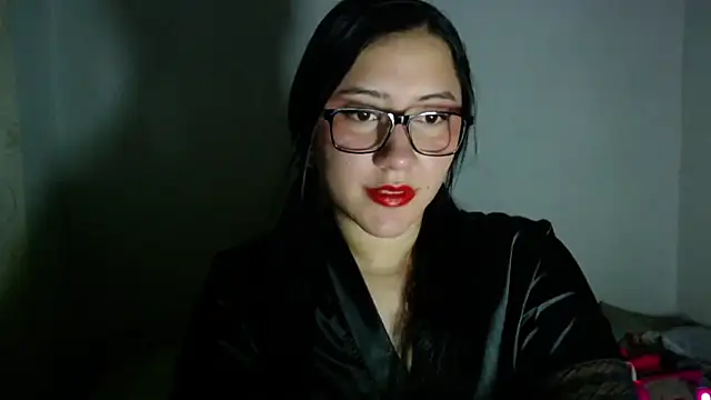 LuciaTomson online show from 8, 7, 2026