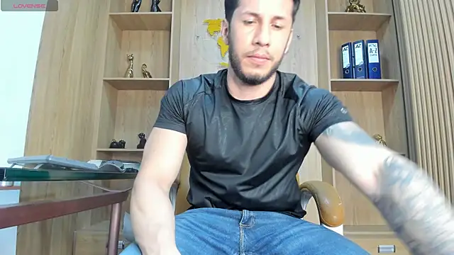 Snapshot of George_Diesell chatting on 13, 6, 2026 George Diesell online show from 13, 6, 2026