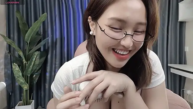 Snapshot of Cothy_Ti chatting on 7, 1, 2025 Cothy Ti online show from 7, 1, 2025