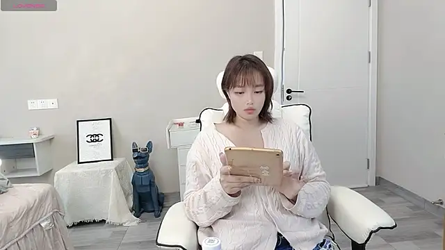 Snapshot of Cothy_Ti chatting on 7, 11, 2025 Cothy Ti online show from 7, 11, 2025