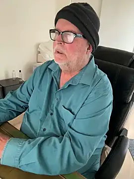 Snapshot of Drummajor chatting on 21, 1, 2025 Drummajor online show from 21, 1, 2025