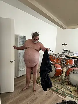 Snapshot of Drummajor chatting on 1, 3, 2025 Drummajor online show from 1, 3, 2025