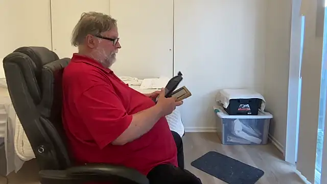 Snapshot of Drummajor chatting on 5, 3, 2025 Drummajor online show from 5, 3, 2025