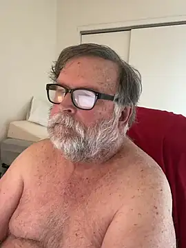 Snapshot of Drummajor chatting on 6, 3, 2025 Drummajor online show from 6, 3, 2025