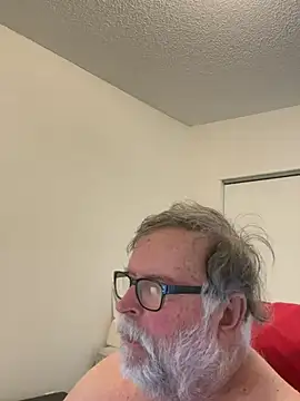 Snapshot of Drummajor chatting on 6, 3, 2025 Drummajor online show from 6, 3, 2025