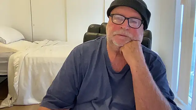 Snapshot of Drummajor chatting on 7, 3, 2025 Drummajor online show from 7, 3, 2025