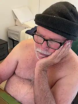 Snapshot of Drummajor chatting on 10, 3, 2025 Drummajor online show from 10, 3, 2025