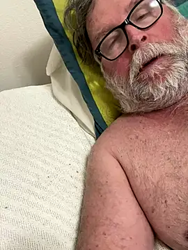 Snapshot of Drummajor chatting on 4, 10, 2025 Drummajor online show from 4, 10, 2025