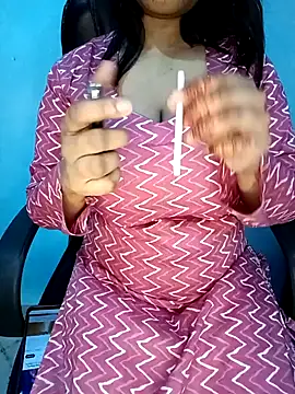 Snapshot of Dayna-36 chatting on 25, 12, 2024 Dayna-36 online show from 25, 12, 2024