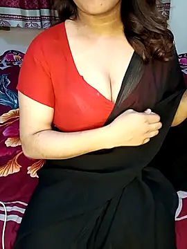 Snapshot of Dayna-36 chatting on 9, 10, 2025 Dayna-36 online show from 9, 10, 2025