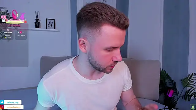 Snapshot of EnriqueBarberry chatting on 11, 4, 2026 EnriqueBarberry online show from 11, 4, 2026