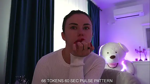 Snapshot of ivyleague_ chatting on 10, 1, 2025 ivyleague  online show from 10, 1, 2025