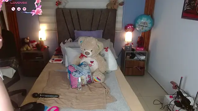 Nadia 84 online show from 20, 4, 2026