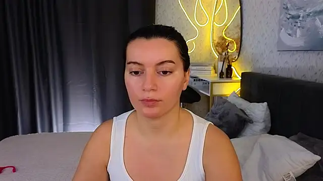 Snapshot of YourSweetDream_ chatting on 6, 2, 2025 YourSweetDream online show from 6, 2, 2025