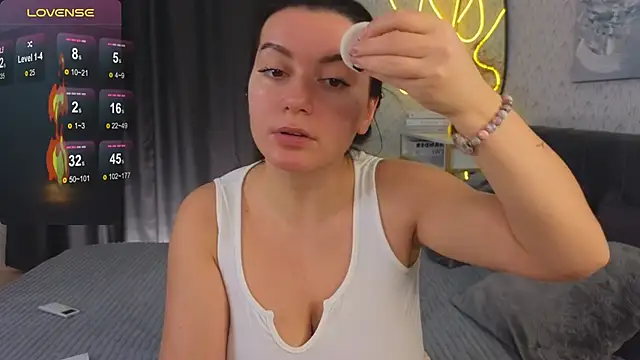 Snapshot of YourSweetDream_ chatting on 9, 3, 2025 YourSweetDream online show from 9, 3, 2025