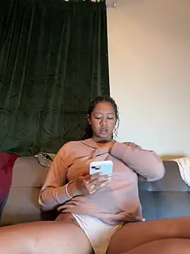 Snapshot of VanessaBling chatting on 19, 2, 2025 VanessaBling online show from 19, 2, 2025