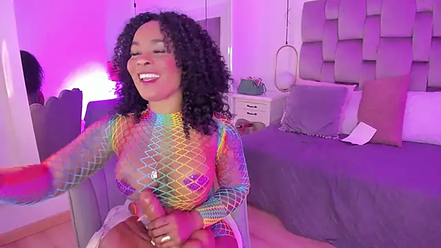 Snapshot of PamelaMendez_ chatting on 9, 3, 2025 PamelaMendez online show from 9, 3, 2025