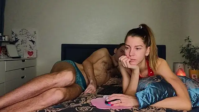 Snapshot of FoxLoveBasik chatting on 17, 3, 2025 FoxLoveBasik online show from 17, 3, 2025