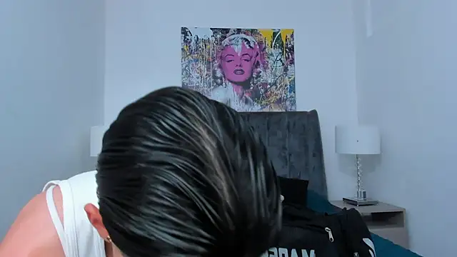 Snapshot of AmberAdams_ chatting on 4, 12, 2024 AmberAdams online show from 4, 12, 2024