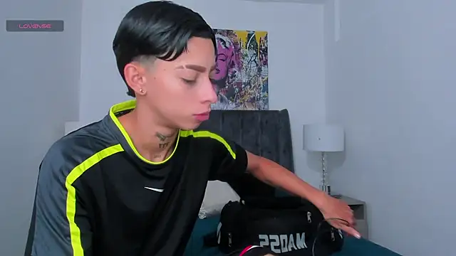 Snapshot of AmberAdams_ chatting on 5, 12, 2024 AmberAdams online show from 5, 12, 2024