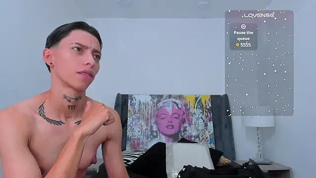 Snapshot of AmberAdams_ chatting on 13, 12, 2024 AmberAdams online show from 13, 12, 2024