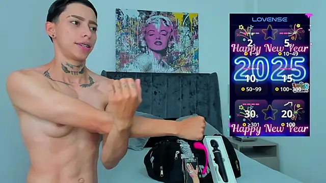 Snapshot of AmberAdams_ chatting on 7, 1, 2025 AmberAdams online show from 7, 1, 2025