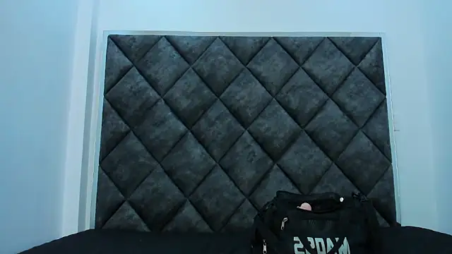 Snapshot of AmberAdams_ chatting on 13, 1, 2025 AmberAdams online show from 13, 1, 2025