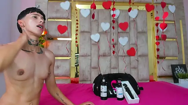 Snapshot of AmberAdams_ chatting on 18, 2, 2025 AmberAdams online show from 18, 2, 2025