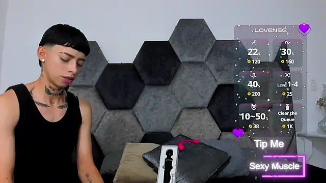 Snapshot of AmberAdams_ chatting on 3, 3, 2025 AmberAdams online show from 3, 3, 2025