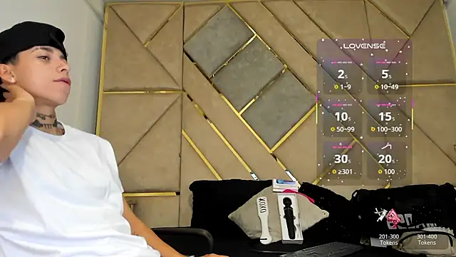 Snapshot of AmberAdams_ chatting on 18, 9, 2025 AmberAdams online show from 18, 9, 2025