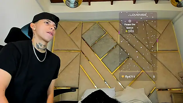 Snapshot of AmberAdams_ chatting on 5, 10, 2025 AmberAdams online show from 5, 10, 2025