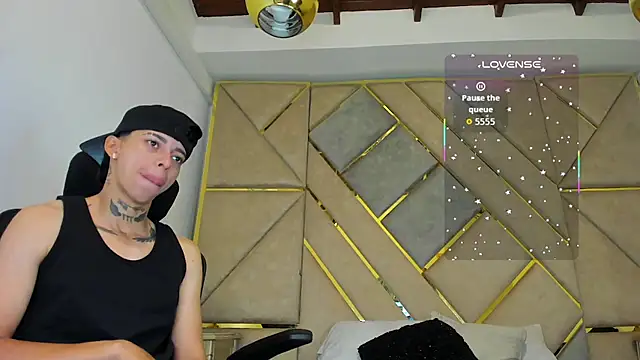 Snapshot of AmberAdams_ chatting on 6, 10, 2025 AmberAdams online show from 6, 10, 2025