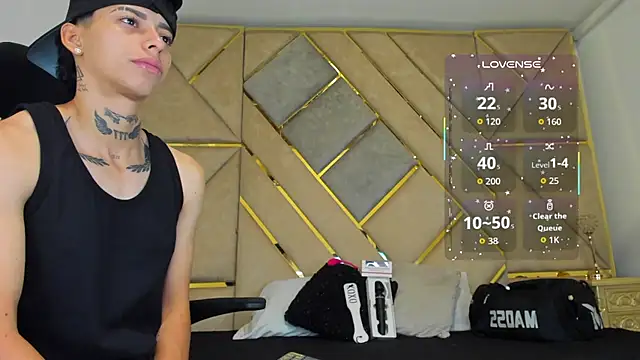 Snapshot of AmberAdams_ chatting on 7, 10, 2025 AmberAdams online show from 7, 10, 2025