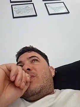 Victorjose3030 online show from 20, 10, 2025