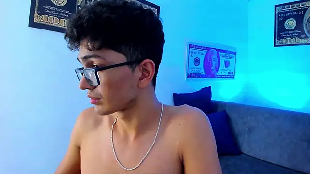 Snapshot of TylerWhite_ chatting on 13, 1, 2025 TylerWhite online show from 13, 1, 2025