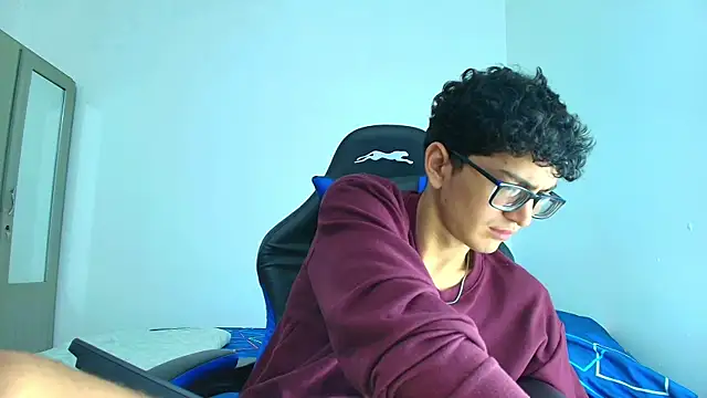 Snapshot of TylerWhite_ chatting on 21, 3, 2025 TylerWhite online show from 21, 3, 2025
