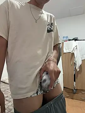 TylerWhite  online show from 27, 4, 2026