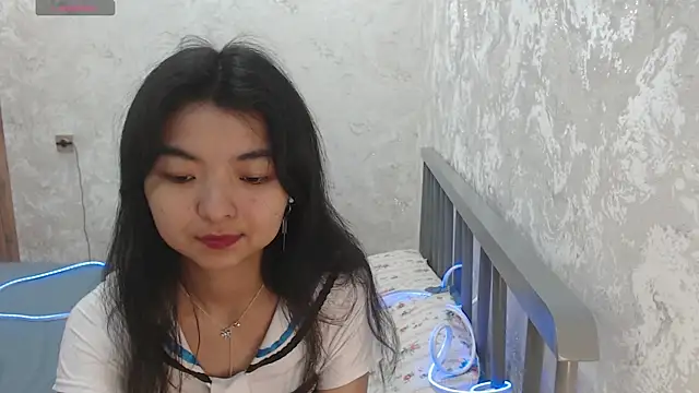 Shy Kira online show from 1, 7, 2026