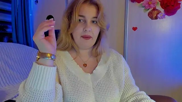 CoraSwon online show from 21, 11, 2025