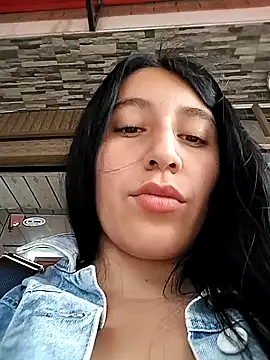 Nathalia-001 online show from 28, 1, 2025