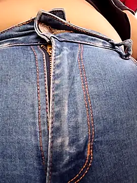 Nathalia-001 online show from 9, 9, 2025