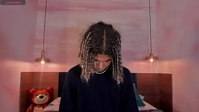 Maxim-Walker online show from 27, 2, 2025