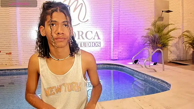 Maxim-Walker online show from 2, 3, 2025