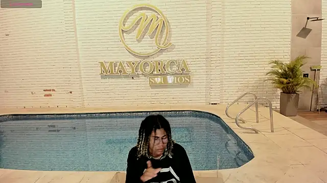 Maxim-Walker online show from 27, 9, 2025