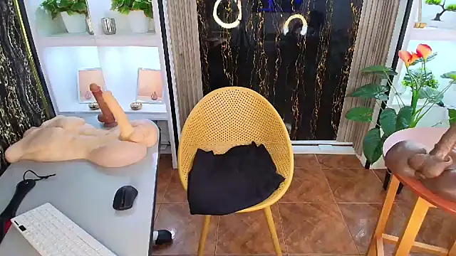 GianellaCox  online show from 11, 2, 2025