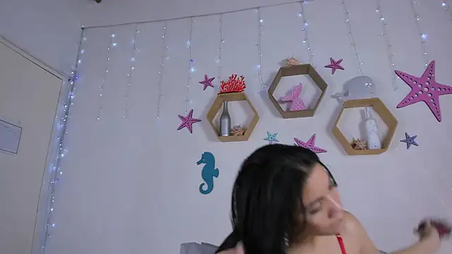 Emiily Parkerr online show from 14, 2, 2025