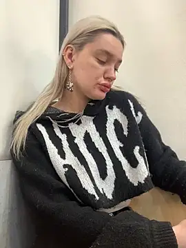 Sextazy online show from 3, 2, 2025