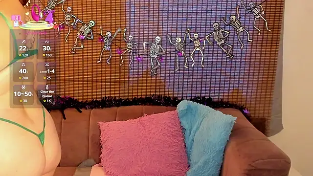 ariana cross online show from 25, 10, 2025