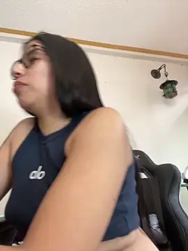 Snapshot of SaritaHot_69 chatting on 10, 1, 2025 SaritaHot 69 online show from 10, 1, 2025