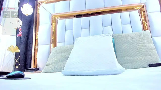 RileySweett online show from 5, 2, 2026